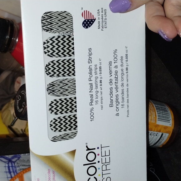 Color Street Manicure keep calm and chevron - Picture 1 of 3